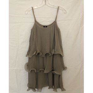 Women’s Strappy Grey Ruffled Dress